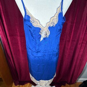 NWT Express Lingerie Blue Silk Night Gown Lace Embroidered Womens Size Small